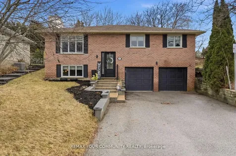 17 Fox Run Lane Bradford West Gwillimbury ON L3Z 2J1