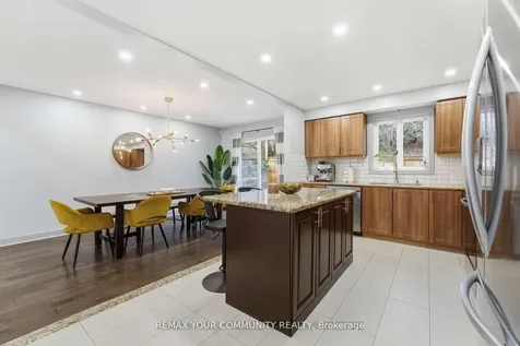 17 Fox Run Lane Bradford West Gwillimbury ON L3Z 2J1