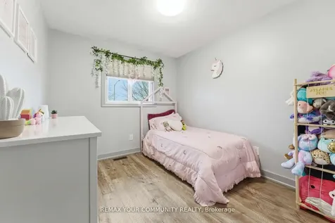 17 Fox Run Lane Bradford West Gwillimbury ON L3Z 2J1