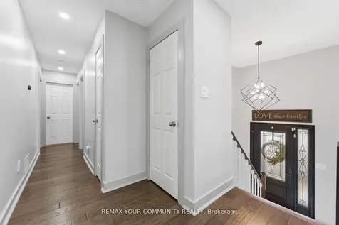 17 Fox Run Lane Bradford West Gwillimbury ON L3Z 2J1