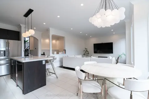 142 Yakefarm Boulevard Whitchurch-stouffville ON L4A 0R8