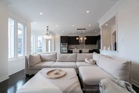 142 Yakefarm Boulevard Whitchurch-stouffville ON L4A 0R8