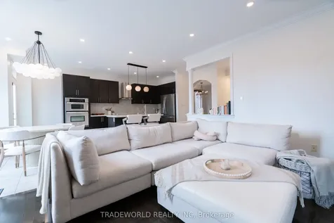 142 Yakefarm Boulevard Whitchurch-stouffville ON L4A 0R8