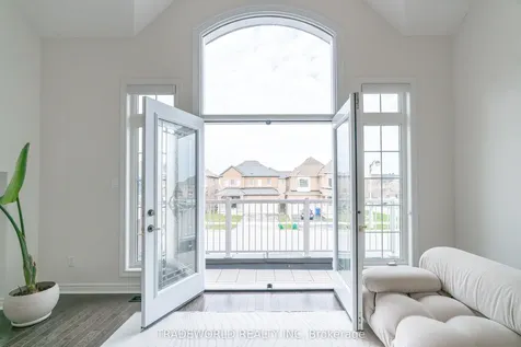 142 Yakefarm Boulevard Whitchurch-stouffville ON L4A 0R8