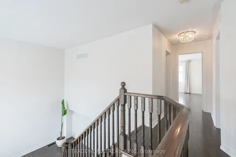 142 Yakefarm Boulevard Whitchurch-stouffville ON L4A 0R8