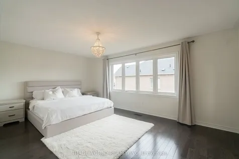 142 Yakefarm Boulevard Whitchurch-stouffville ON L4A 0R8
