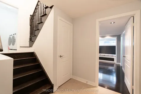142 Yakefarm Boulevard Whitchurch-stouffville ON L4A 0R8
