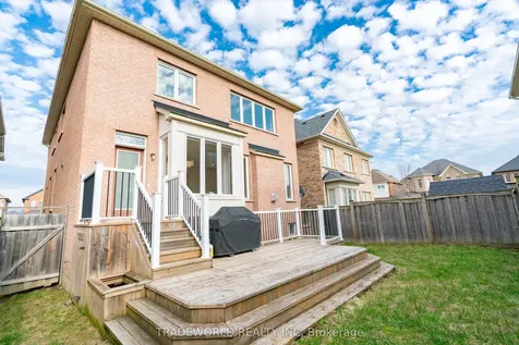 142 Yakefarm Boulevard Whitchurch-stouffville ON L4A 0R8