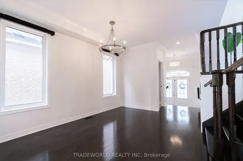 142 Yakefarm Boulevard Whitchurch-stouffville ON L4A 0R8