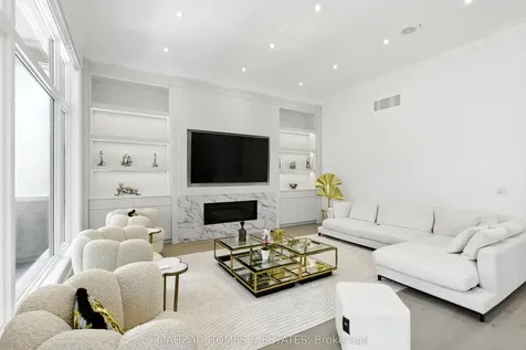 30 B Scott Drive Richmond Hill ON L4C 6V6