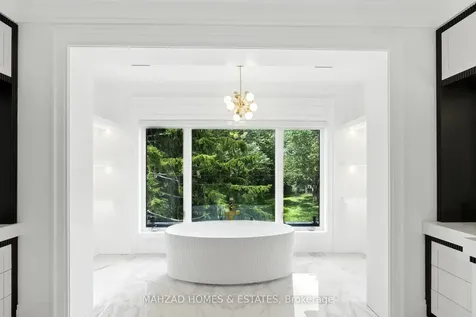 30 B Scott Drive Richmond Hill ON L4C 6V6