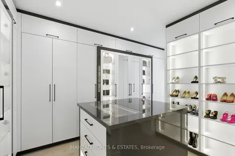 30 B Scott Drive Richmond Hill ON L4C 6V6