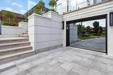 30 B Scott Drive Richmond Hill ON L4C 6V6