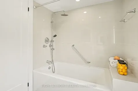 19 Lang Road Markham ON L3T 7E8