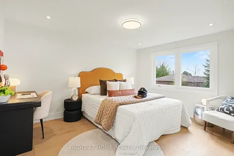 19 Lang Road Markham ON L3T 7E8
