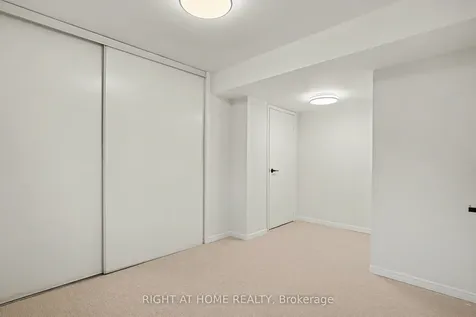 19 Lang Road Markham ON L3T 7E8