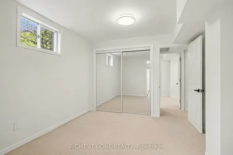 19 Lang Road Markham ON L3T 7E8