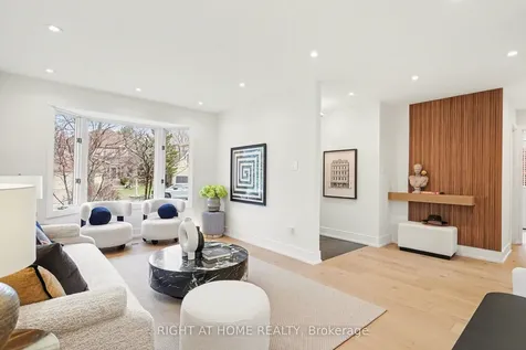 19 Lang Road Markham ON L3T 7E8