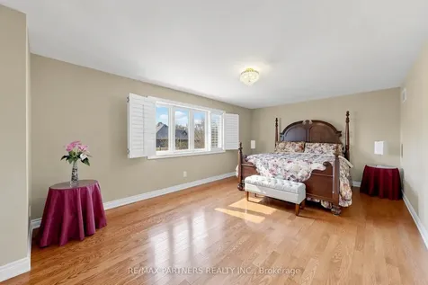 96 Bradgate Drive Markham ON L3T 7M3