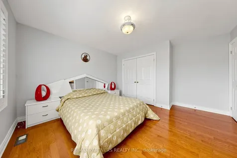 96 Bradgate Drive Markham ON L3T 7M3