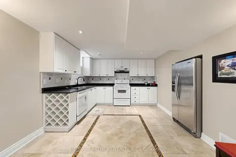 96 Bradgate Drive Markham ON L3T 7M3