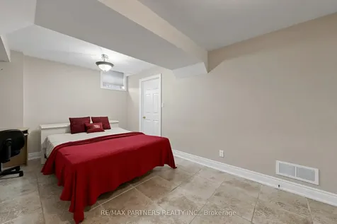 96 Bradgate Drive Markham ON L3T 7M3