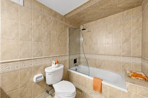 96 Bradgate Drive Markham ON L3T 7M3