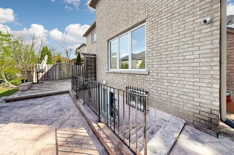 96 Bradgate Drive Markham ON L3T 7M3