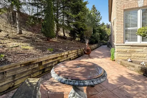 96 Bradgate Drive Markham ON L3T 7M3