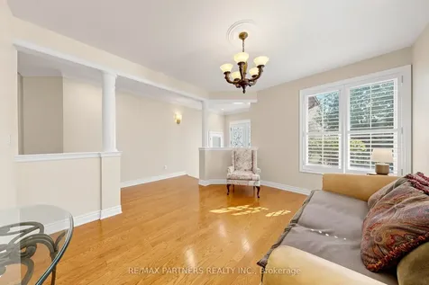 96 Bradgate Drive Markham ON L3T 7M3