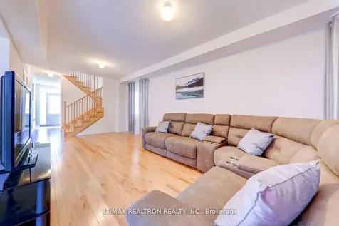 122 Cliff Thompson Court Georgina ON L0E 1R0
