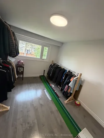 10 Thorny Brae Drive Markham ON L3T 3G4