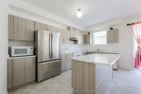 7 Wakefield Boulevard Essa ON L3W 0L7