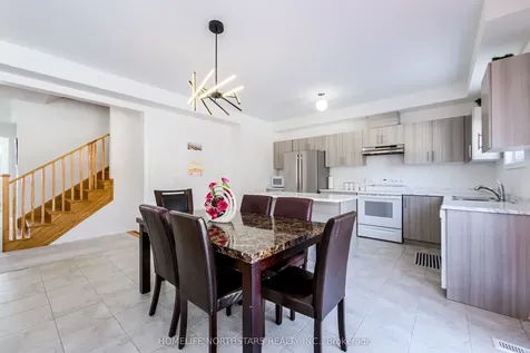 7 Wakefield Boulevard Essa ON L3W 0L7