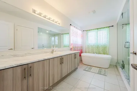 7 Wakefield Boulevard Essa ON L3W 0L7