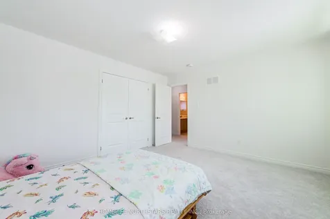 7 Wakefield Boulevard Essa ON L3W 0L7