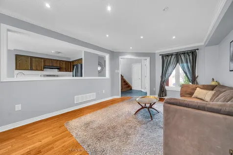146 Roxbury Street Markham ON L3S 3T4