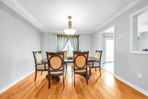 146 Roxbury Street Markham ON L3S 3T4