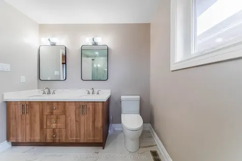 146 Roxbury Street Markham ON L3S 3T4