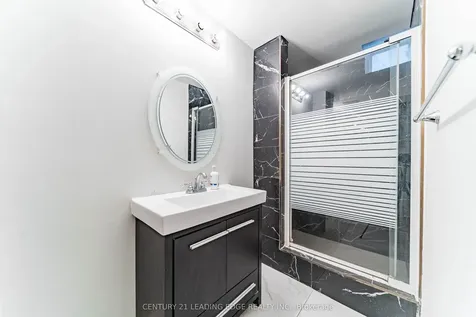 146 Roxbury Street Markham ON L3S 3T4