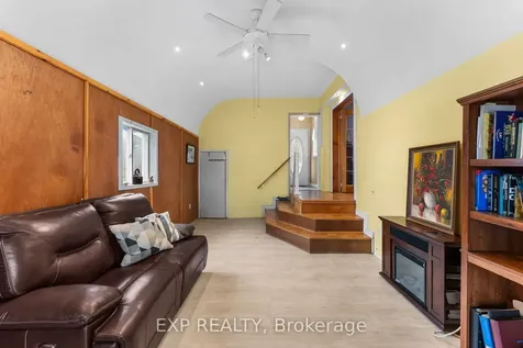 46 Isle Vista Drive Georgina ON L0E 1N0
