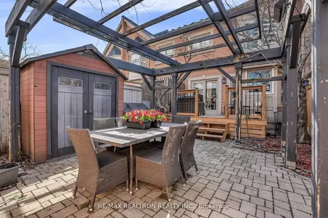 25 Kingsbridge Circle Vaughan ON L4J 8N8