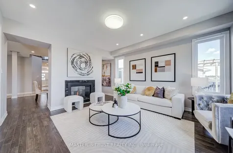 137 Brookview Drive Bradford West Gwillimbury ON L3Z 0R9
