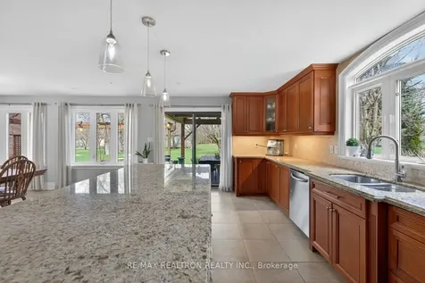 34 Edgar Avenue Richmond Hill ON L4C 6K4
