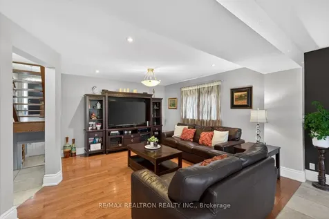 34 Edgar Avenue Richmond Hill ON L4C 6K4