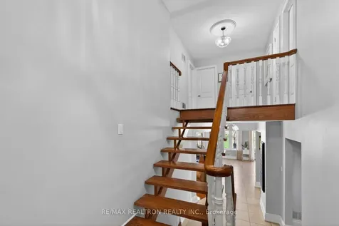34 Edgar Avenue Richmond Hill ON L4C 6K4