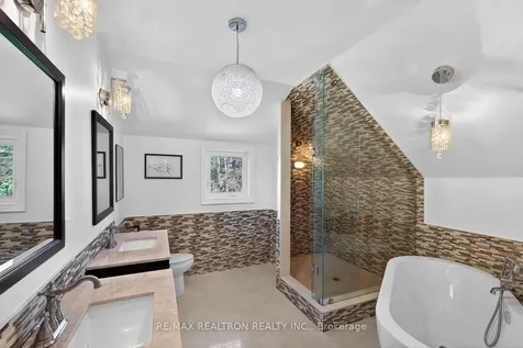 34 Edgar Avenue Richmond Hill ON L4C 6K4