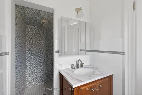 34 Edgar Avenue Richmond Hill ON L4C 6K4