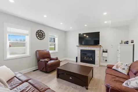 88 Victoria Road Georgina ON L0E 1N0