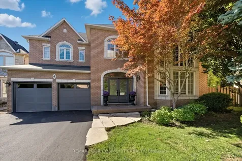 4 Marinucci Court Richmond Hill ON L4C 0M3
